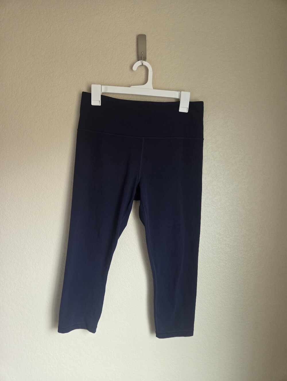 Athleta Elation Capri Navy Blue Size Large